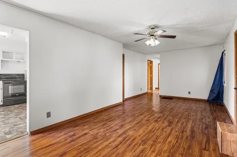 9032 Us Route 150 Oakwood IL 61858