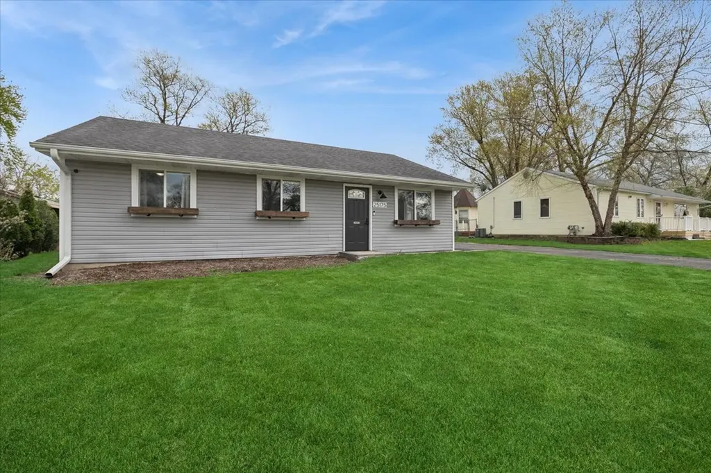 25175 West Lincoln Drive Lake Villa IL 60046