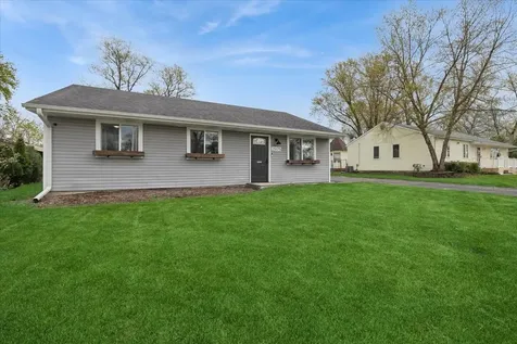 25175 West Lincoln Drive Lake Villa IL 60046