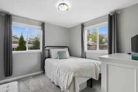 25175 West Lincoln Drive Lake Villa IL 60046