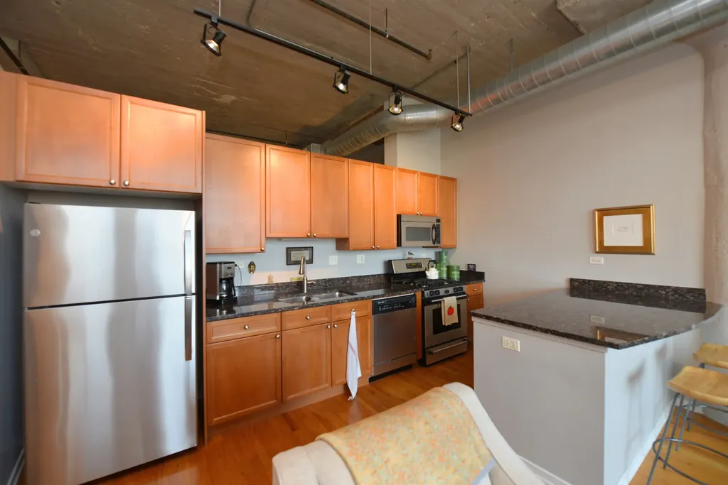 900 North Kingsbury Street Chicago IL 60610