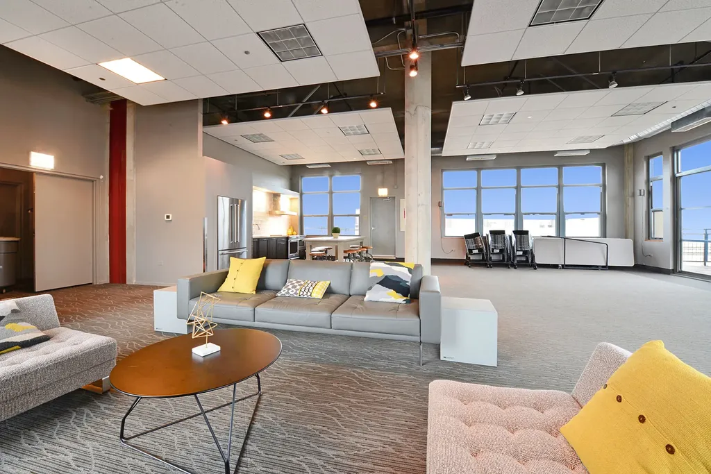 900 North Kingsbury Street Chicago IL 60610