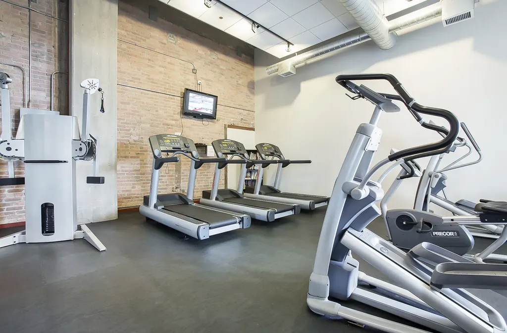 900 North Kingsbury Street Chicago IL 60610