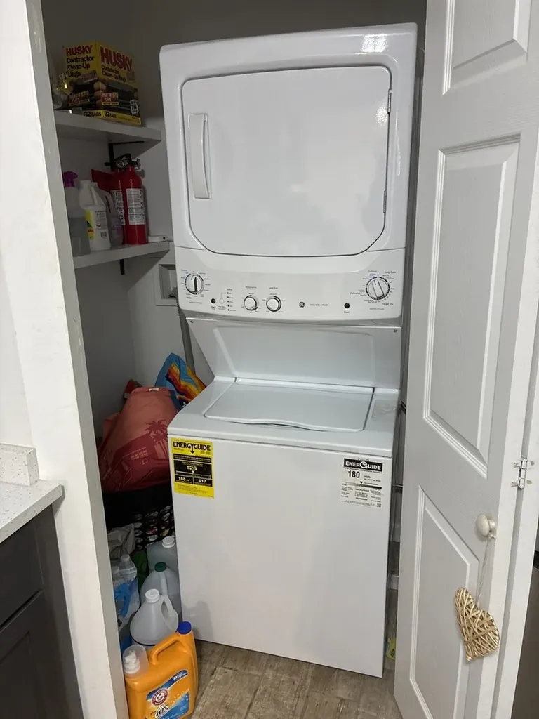 5230 West 51st Street Chicago IL 60638