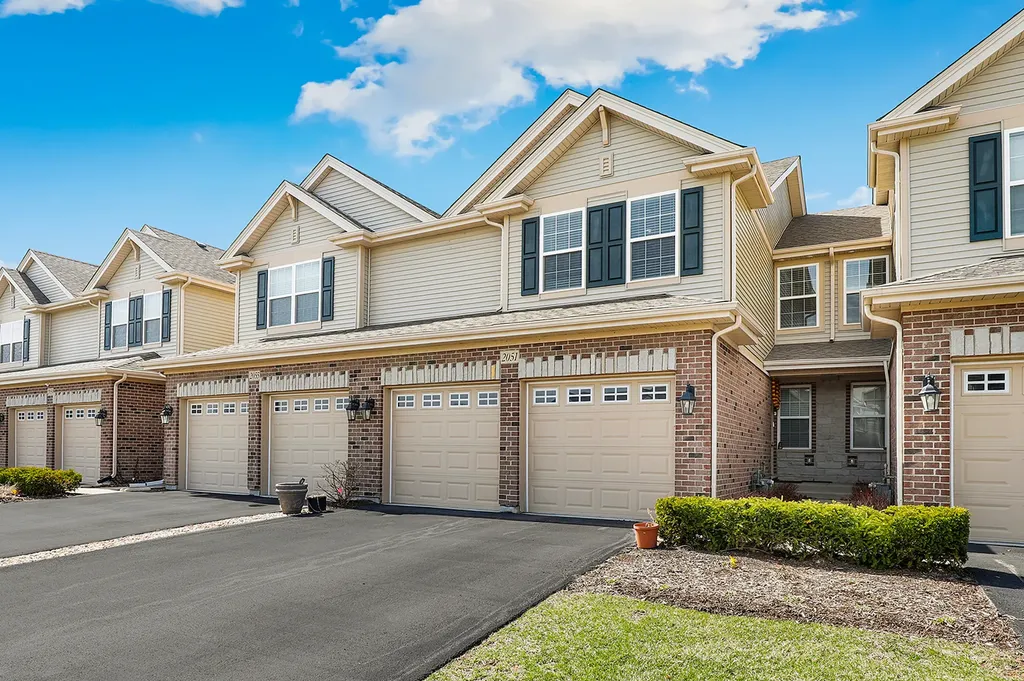 2051 Canyon Creek Court Aurora IL 60503