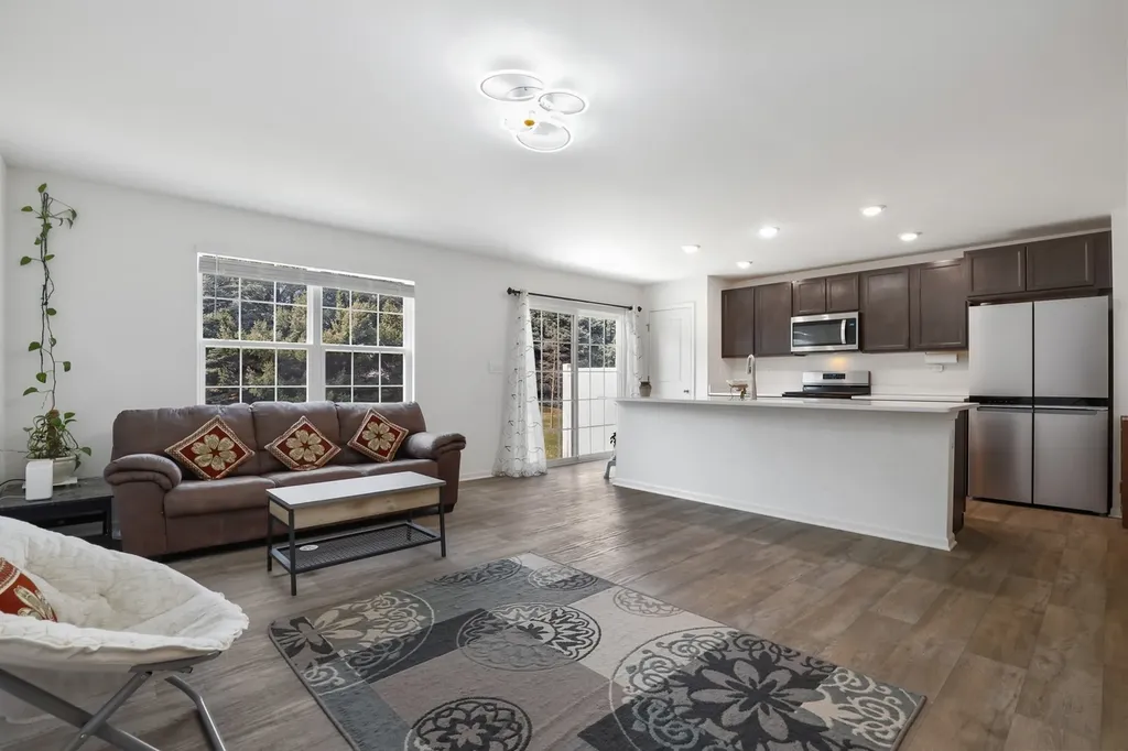 2051 Canyon Creek Court Aurora IL 60503