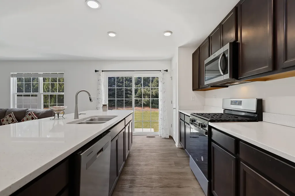 2051 Canyon Creek Court Aurora IL 60503