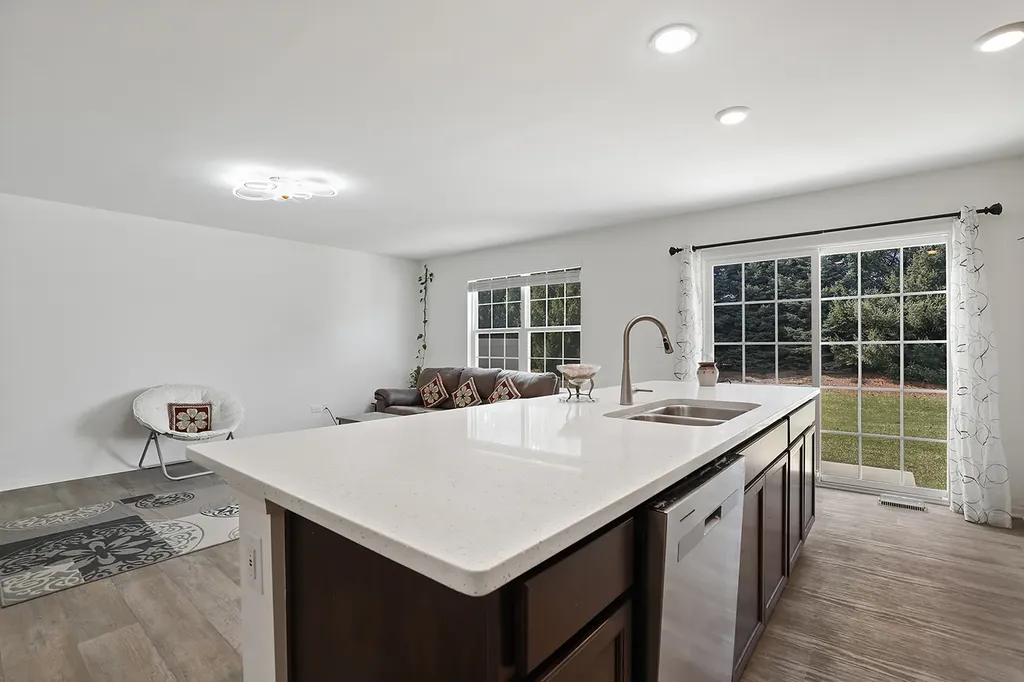2051 Canyon Creek Court Aurora IL 60503