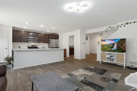 2051 Canyon Creek Court Aurora IL 60503
