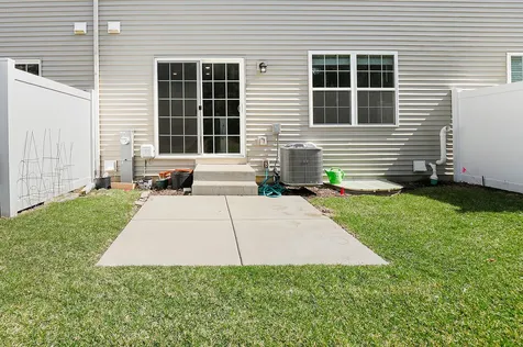 2051 Canyon Creek Court Aurora IL 60503
