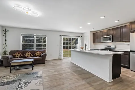 2051 Canyon Creek Court Aurora IL 60503