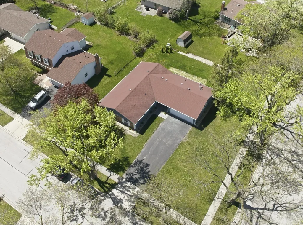 20 Emerson Drive Schaumburg IL 60194