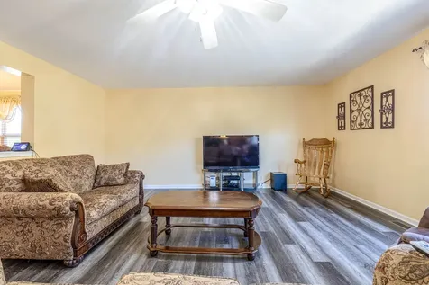 4004 Cypress Drive Zion IL 60099
