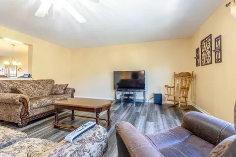 4004 Cypress Drive Zion IL 60099