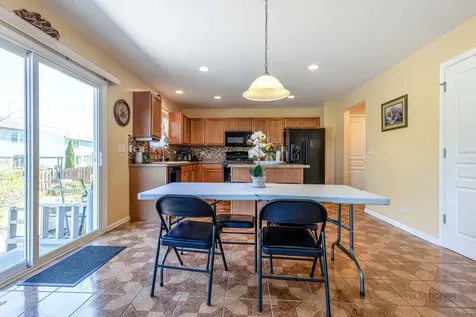 4004 Cypress Drive Zion IL 60099