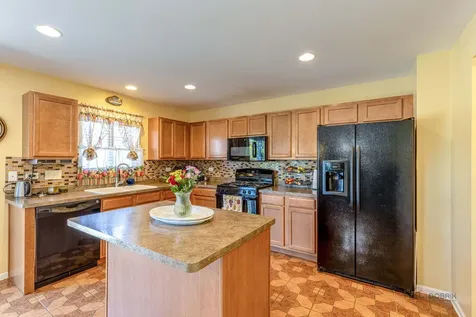 4004 Cypress Drive Zion IL 60099