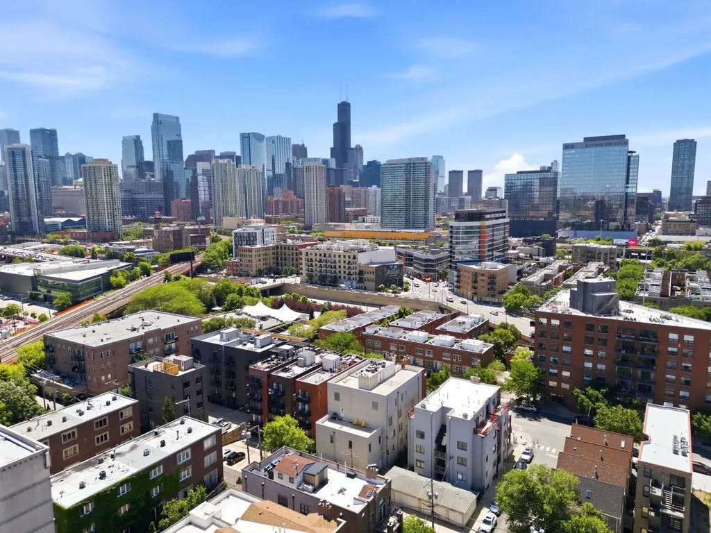 850 West Erie Street Chicago IL 60642