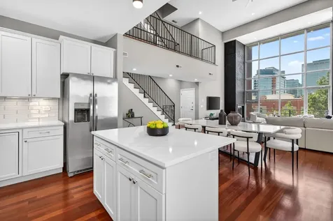 850 West Erie Street Chicago IL 60642