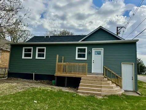 527 12TH Street Peru IL 61354