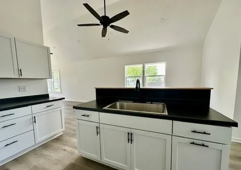 527 12TH Street Peru IL 61354