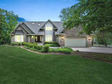 6414 Vermont Trail Crystal Lake IL 60012