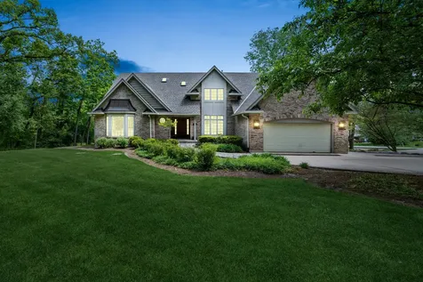 6414 Vermont Trail Crystal Lake IL 60012