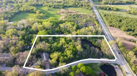 6414 Vermont Trail Crystal Lake IL 60012