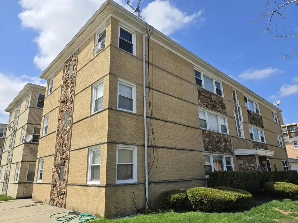 8600 West Summerdale Avenue Chicago IL 60656