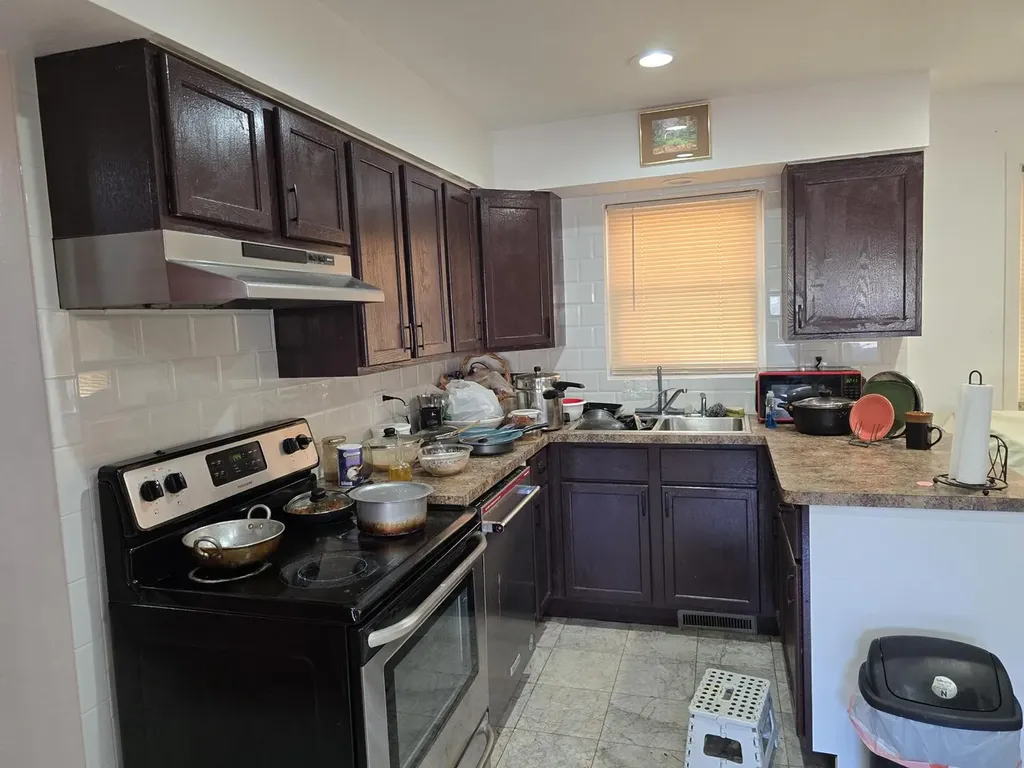 8600 West Summerdale Avenue Chicago IL 60656