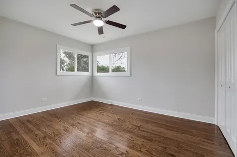 90 Peyton Drive Chicago Heights IL 60411