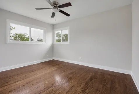 90 Peyton Drive Chicago Heights IL 60411
