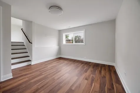 90 Peyton Drive Chicago Heights IL 60411