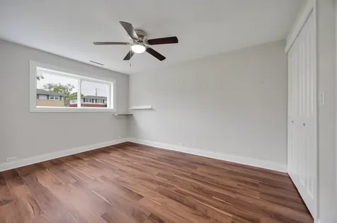 90 Peyton Drive Chicago Heights IL 60411