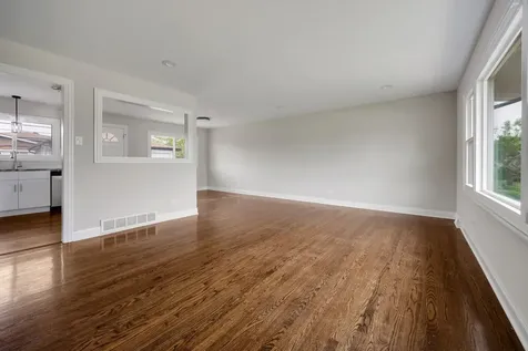 90 Peyton Drive Chicago Heights IL 60411