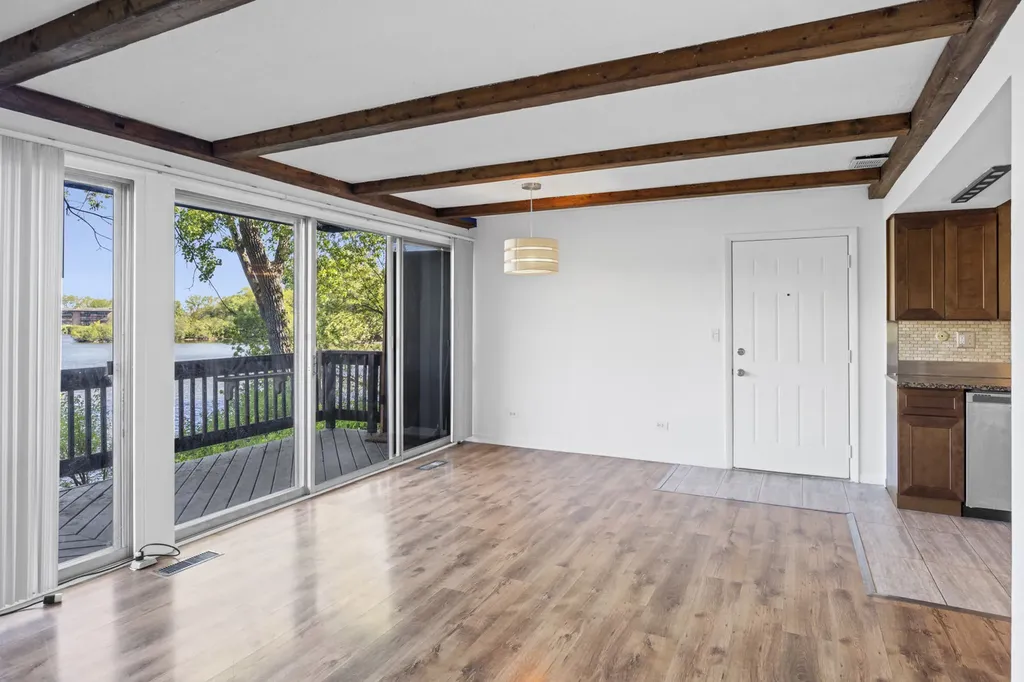 5544 E Lake Drive Lisle IL 60532