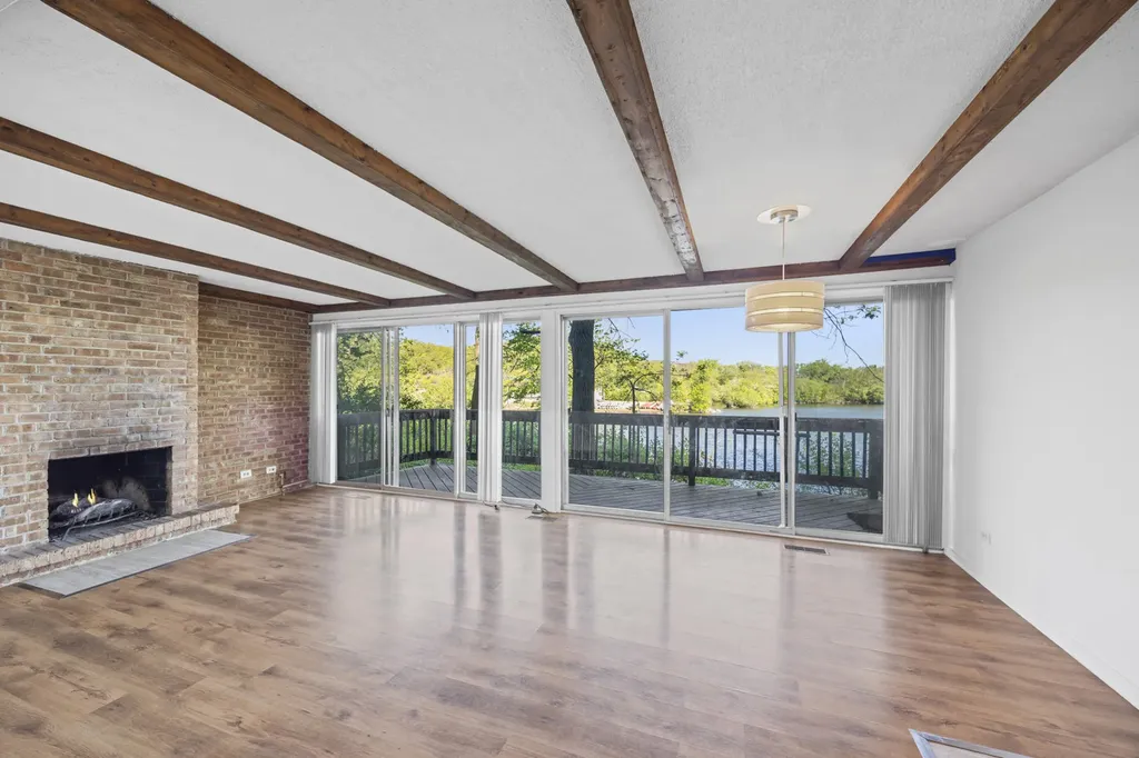 5544 E Lake Drive Lisle IL 60532