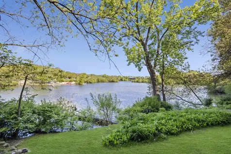 5544 E Lake Drive Lisle IL 60532