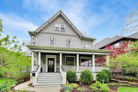 1235 Maple Avenue Evanston IL 60202