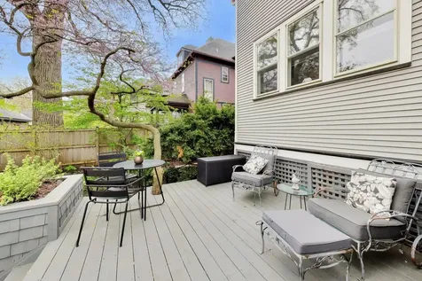 1235 Maple Avenue Evanston IL 60202