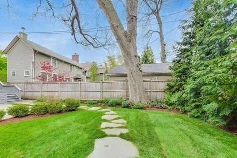 1235 Maple Avenue Evanston IL 60202