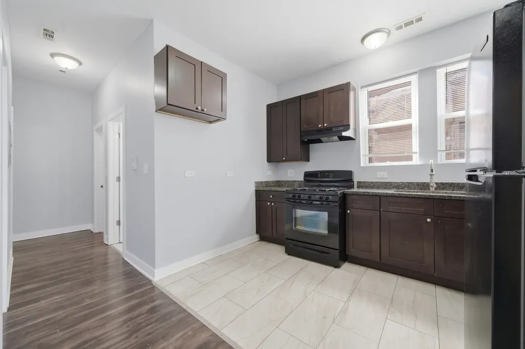 4800 South Winchester Avenue Chicago IL 60609