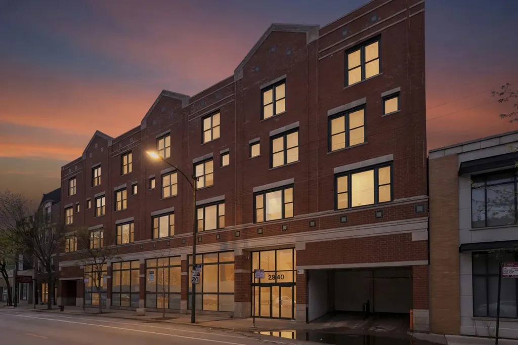 2840 North Lincoln Avenue Chicago IL 60657