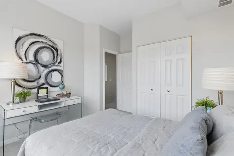 2840 North Lincoln Avenue Chicago IL 60657