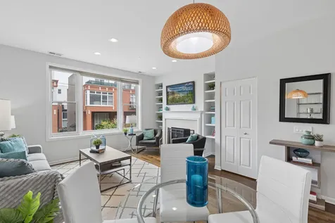2840 North Lincoln Avenue Chicago IL 60657