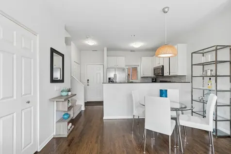 2840 North Lincoln Avenue Chicago IL 60657