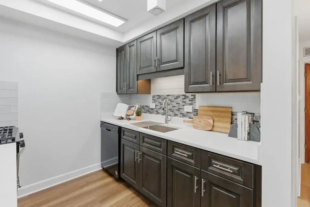 1115 Royal St George Drive Naperville IL 60563