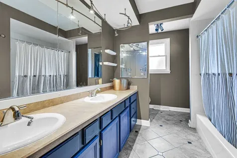 15601 Ridgeland Avenue Oak Forest IL 60452