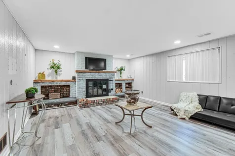 15601 Ridgeland Avenue Oak Forest IL 60452