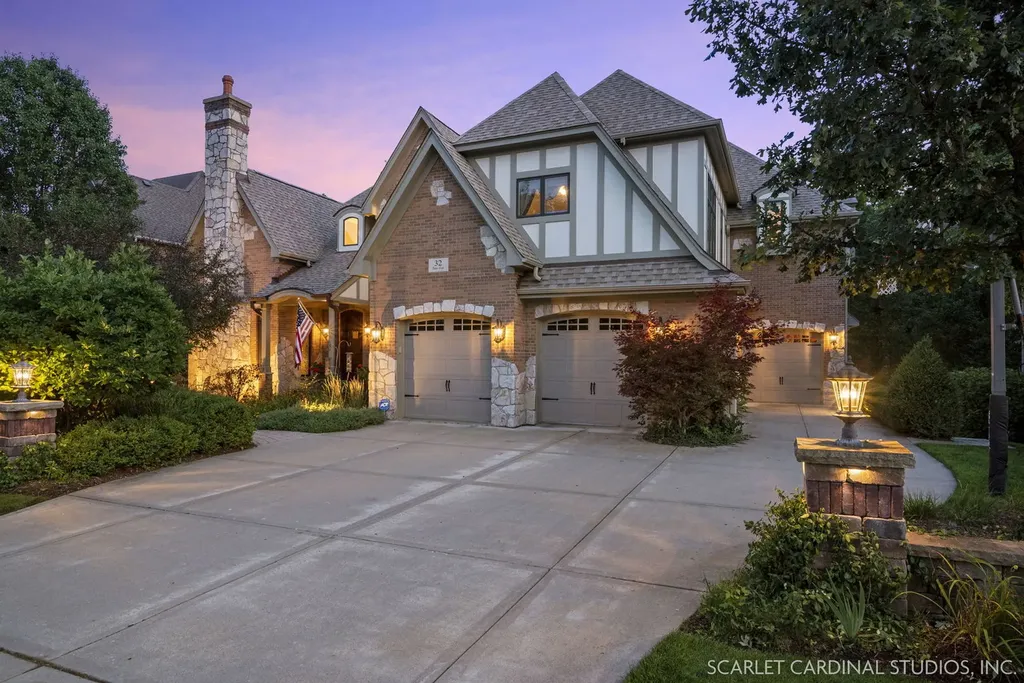 32 Baker Lane Naperville IL 60565
