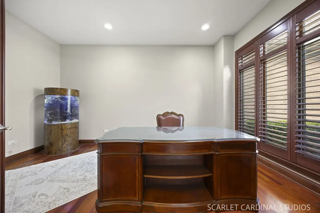 32 Baker Lane Naperville IL 60565